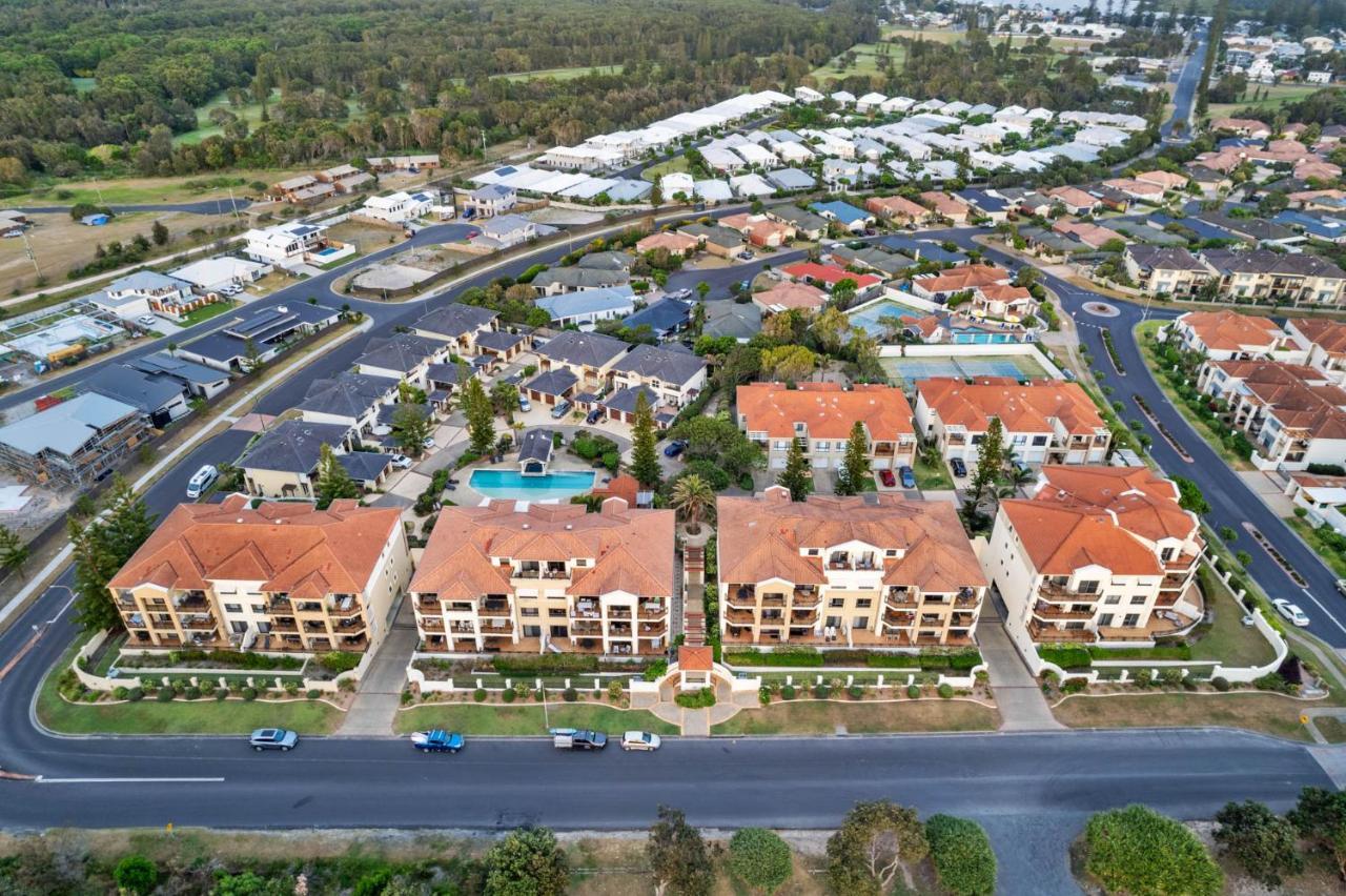 The Sands Resort At Yamba Exteriör bild
